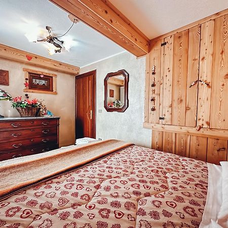 Le Grenier De Olga E Mario Appartement Pré-Saint-Didier Buitenkant foto