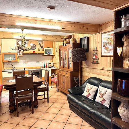 Le Grenier De Olga E Mario Appartement Pré-Saint-Didier Buitenkant foto