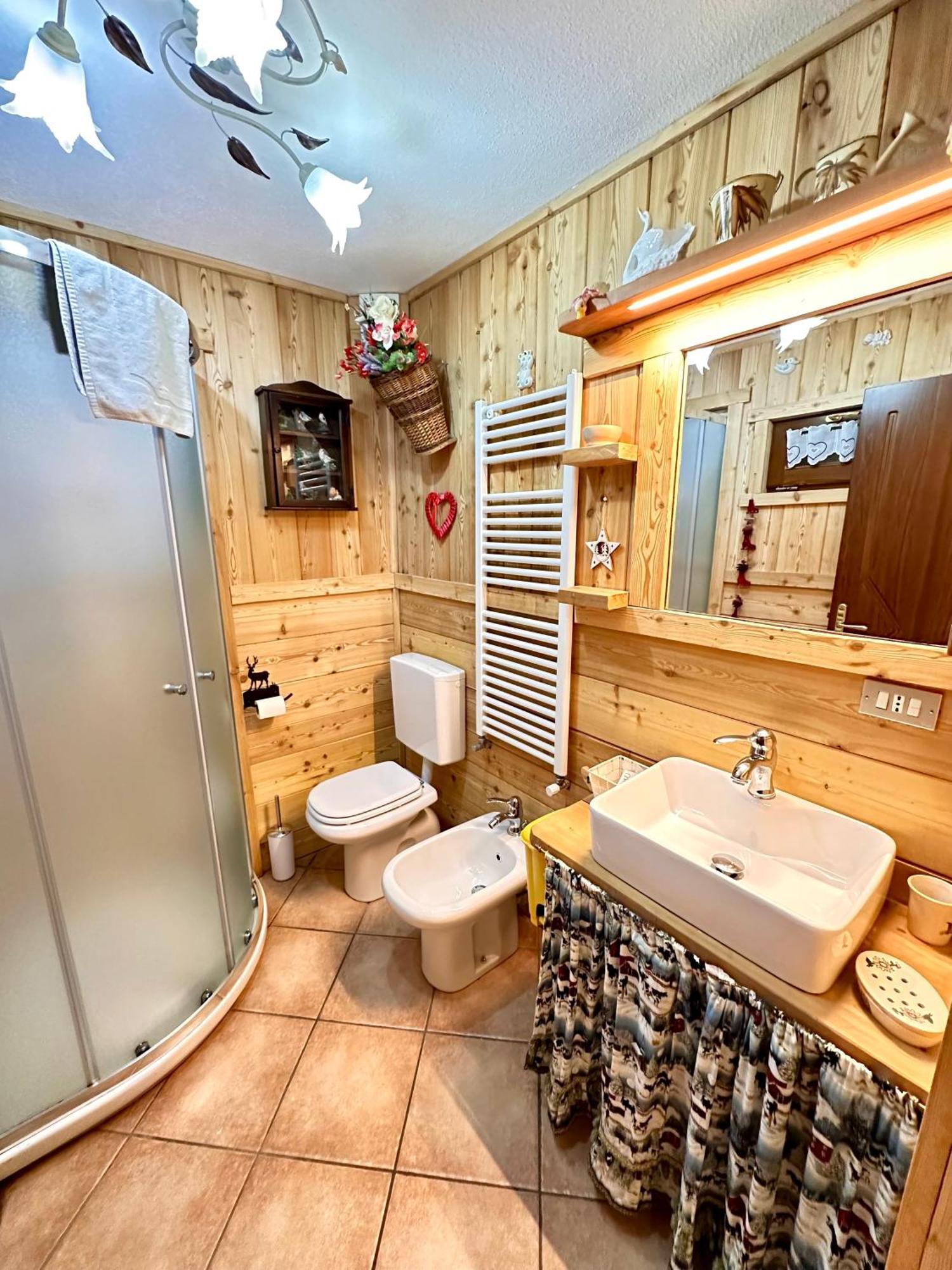 Le Grenier De Olga E Mario Appartement Pré-Saint-Didier Buitenkant foto