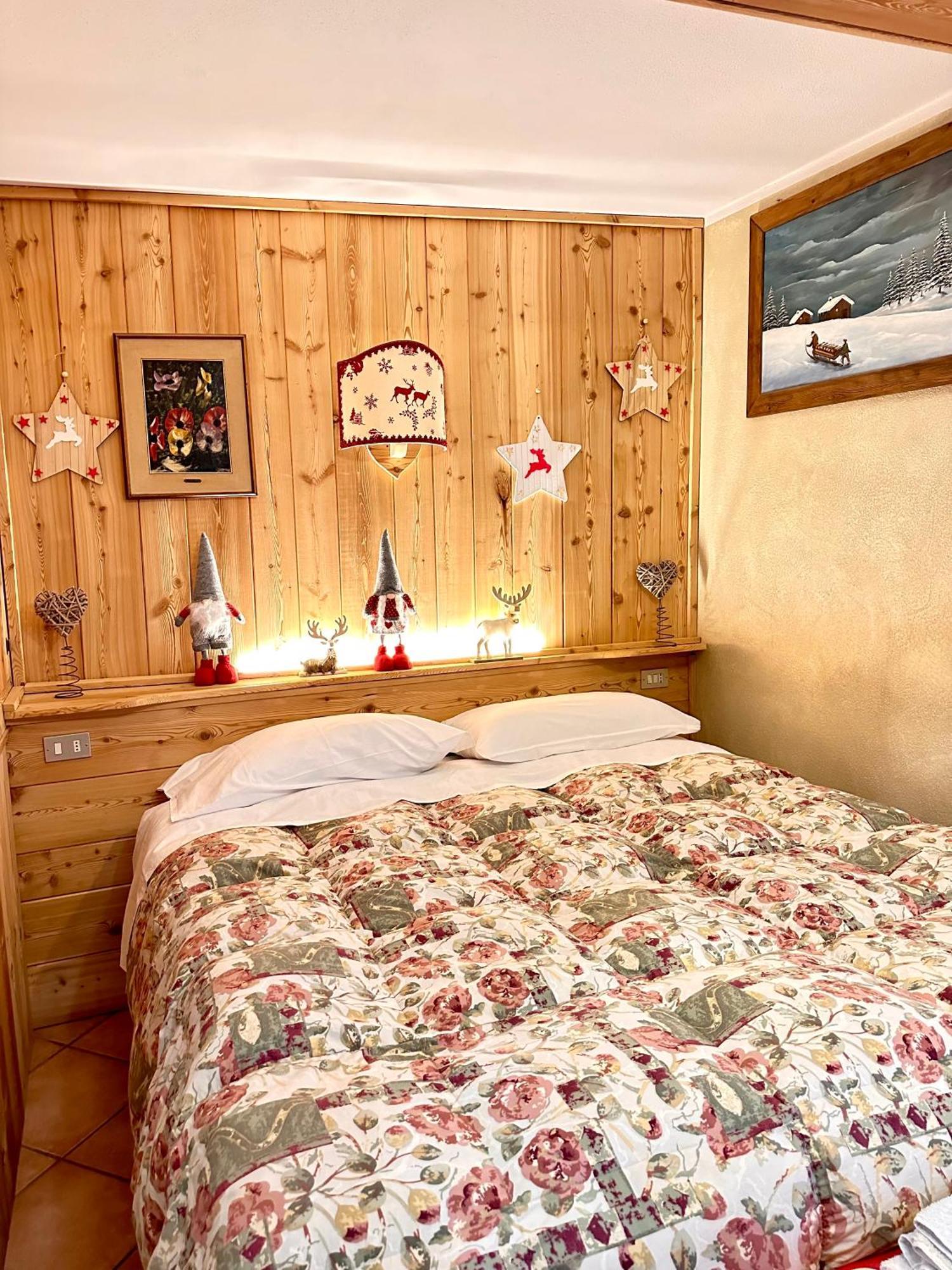 Le Grenier De Olga E Mario Appartement Pré-Saint-Didier Buitenkant foto